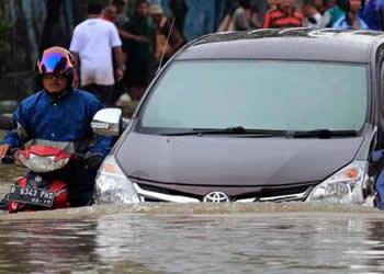 \"Banjir Jakarta\" Paling Dicari di Google