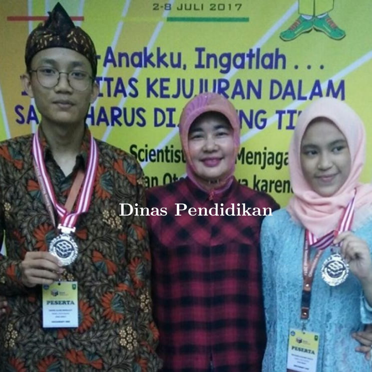 Dua siswa SMA 2 Kota bekasi Raih Mendali Ajang OSN Di Riau