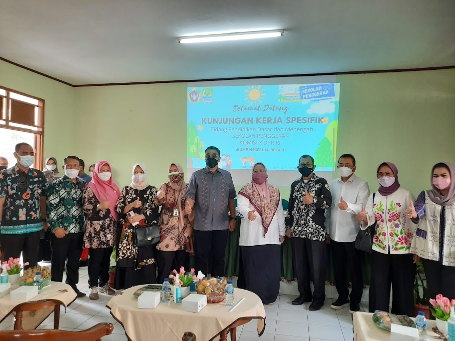 Kunjungan Kerja Komisi X DPR RI "Sekolah Penggerak di Kota Bekasi" - (Ada 7 foto)