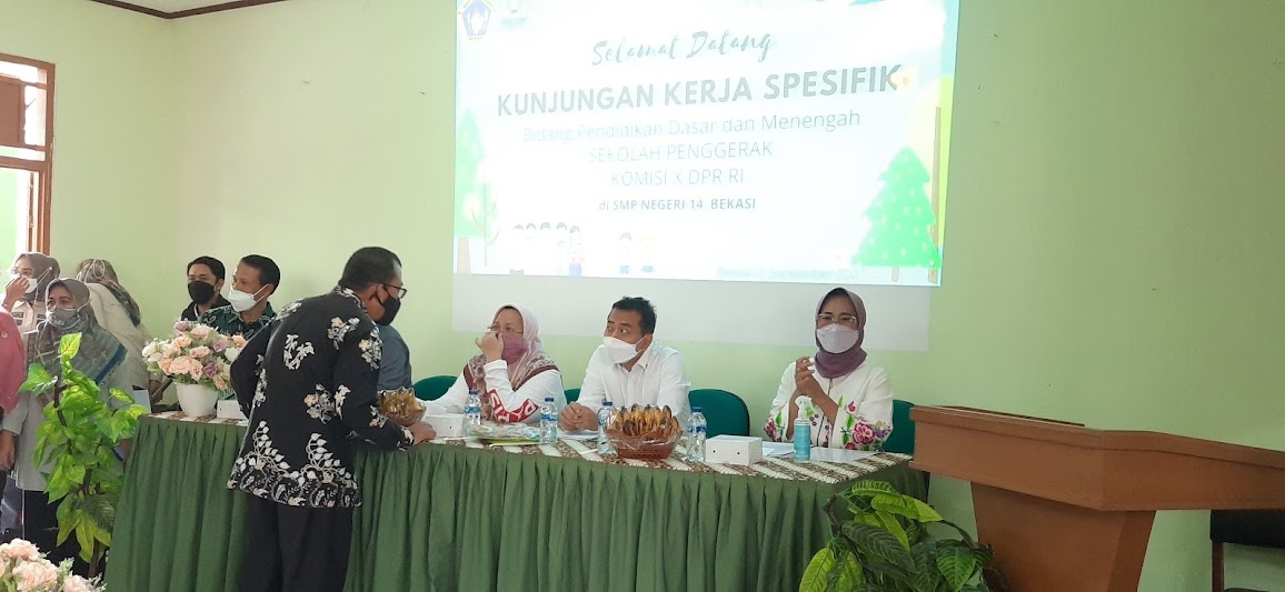 Kunker Komisi X DPR RI kepada Sekolah Penggerak di Kota Bekasi 
